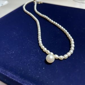 Fresh water pearl necklace